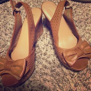 APT 9 Wedge Heels