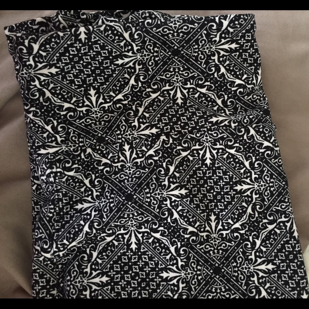 OS lularoe Leggings! Super soft!