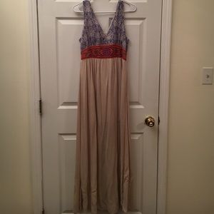 Maxi dress