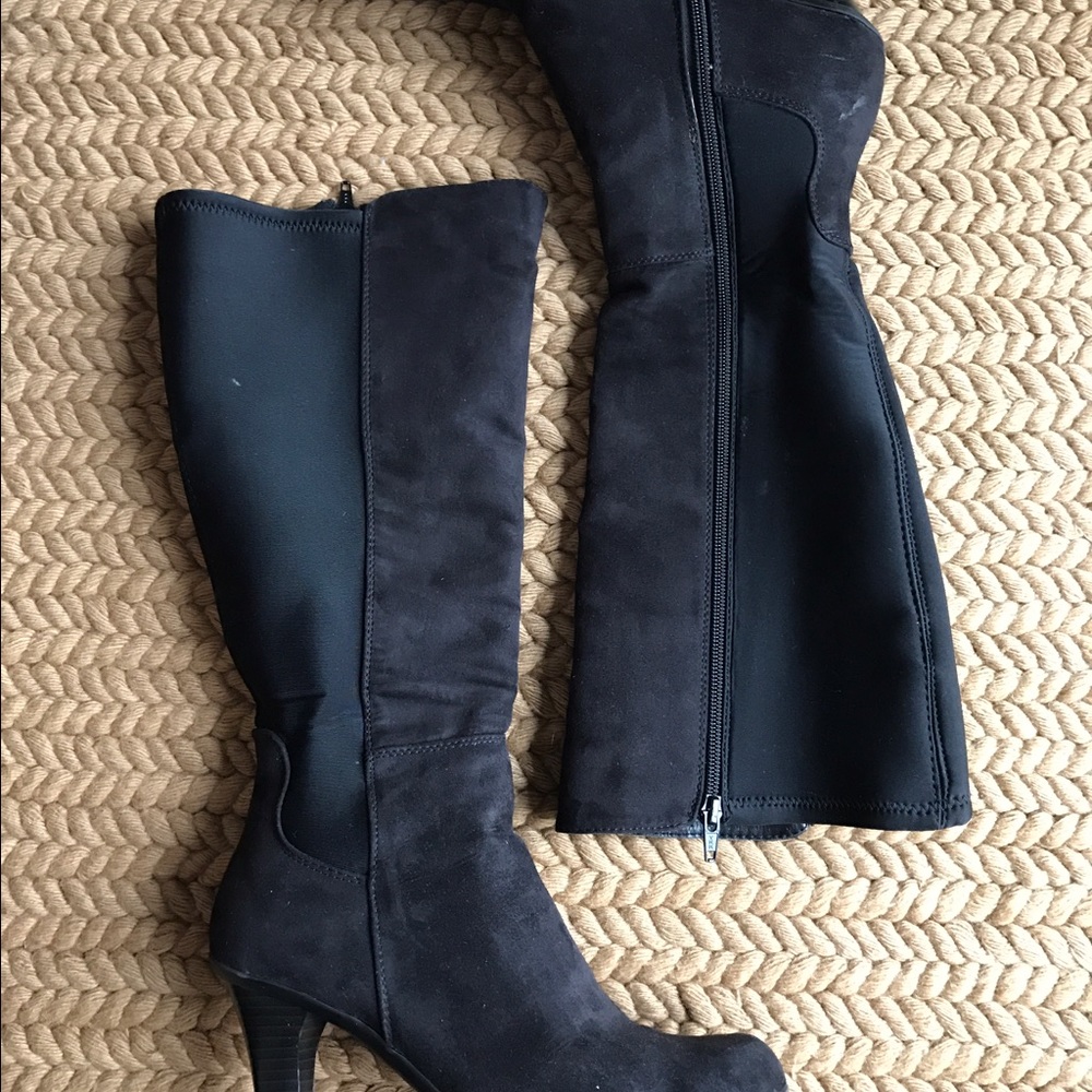 Black boots