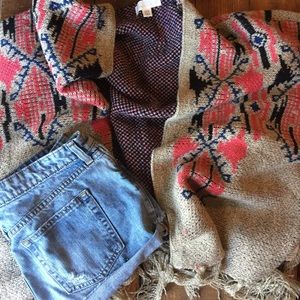 Adorable Sweater Poncho Size Small Francesca's