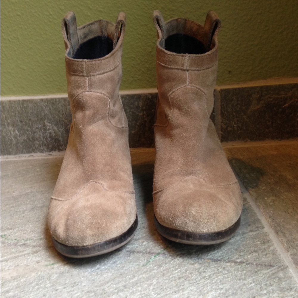 Women's neutral, suede ankle boots