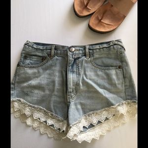 Free people denim hi-waisted shorts sz 27