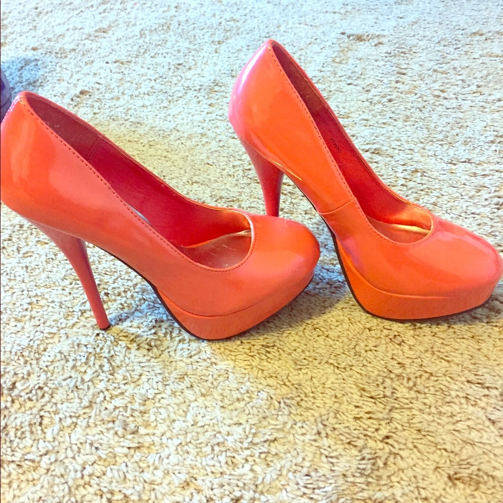Women's Coral Size 7 Charlotte Russe Heels