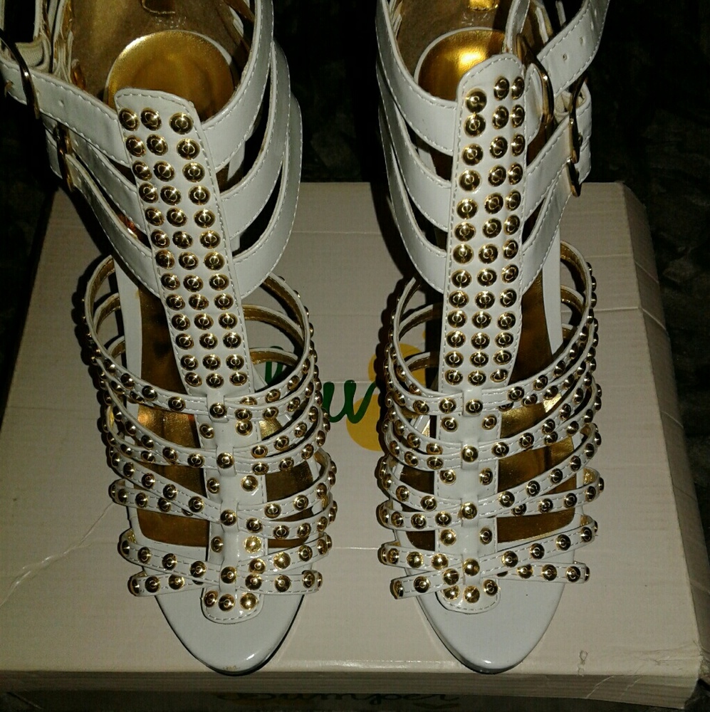 Studded heels👠