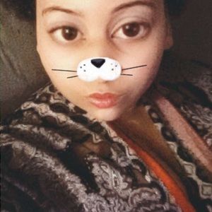 Meet your Posher, Ramona