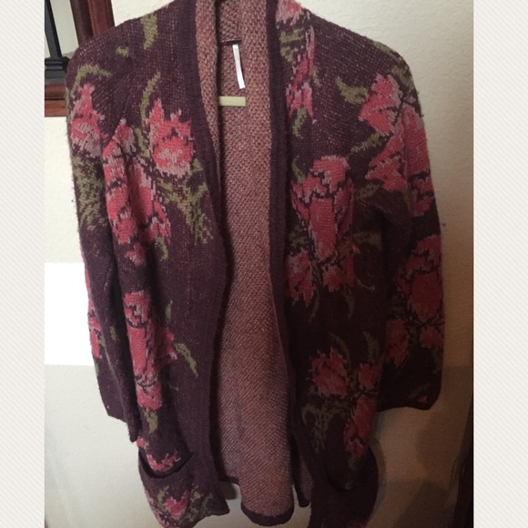 Free People purple maroon Flower Power Cardigan M - Picture 4 of 6