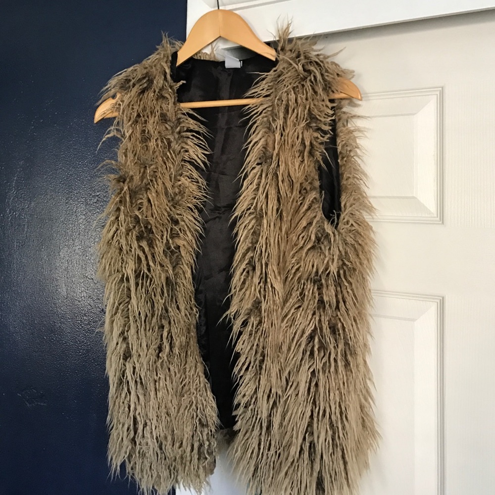 Fur vest