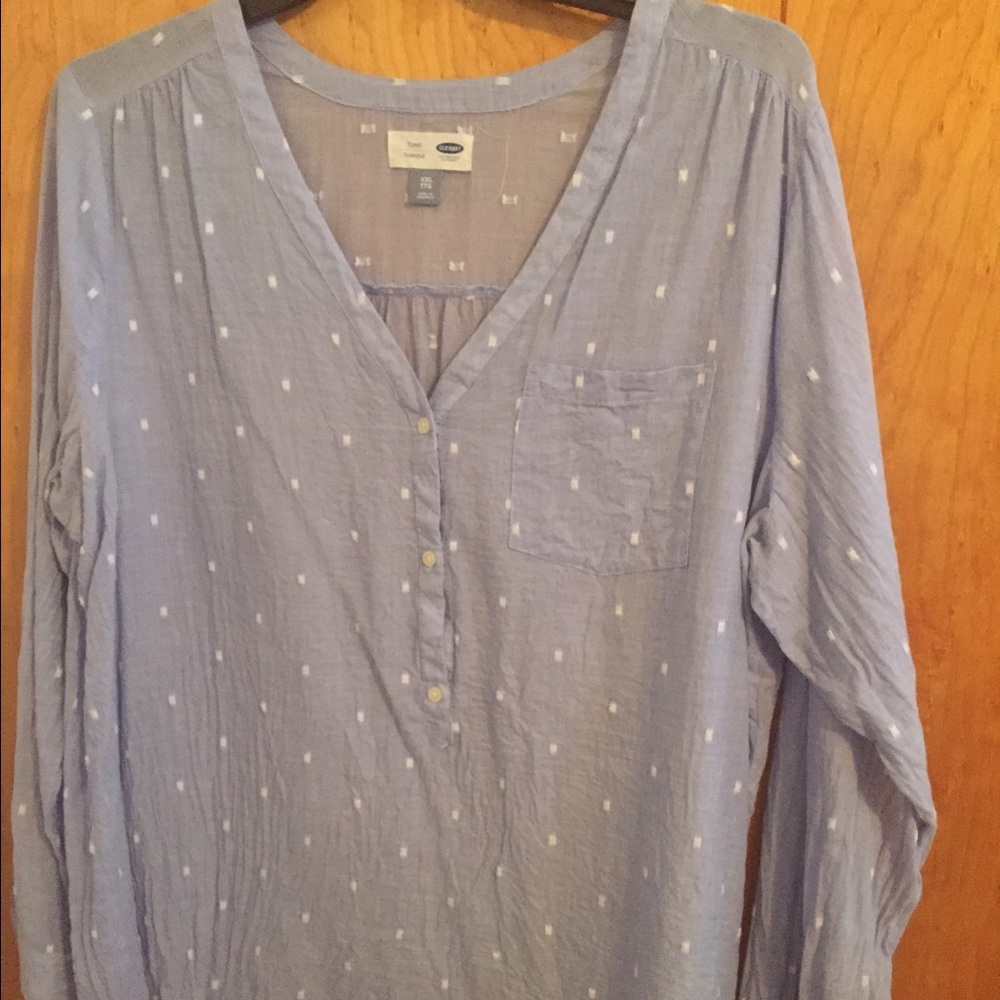 Old Navy top