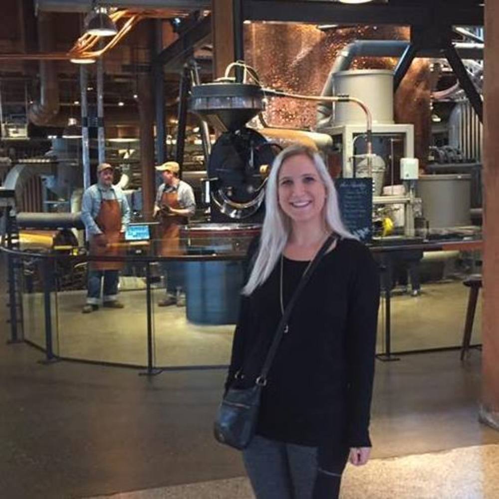 Meet your Posher, Caitlin