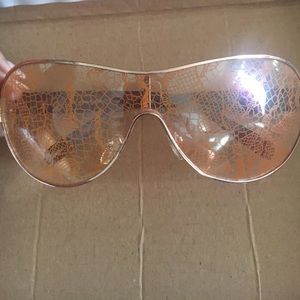Lace glass sunglasses