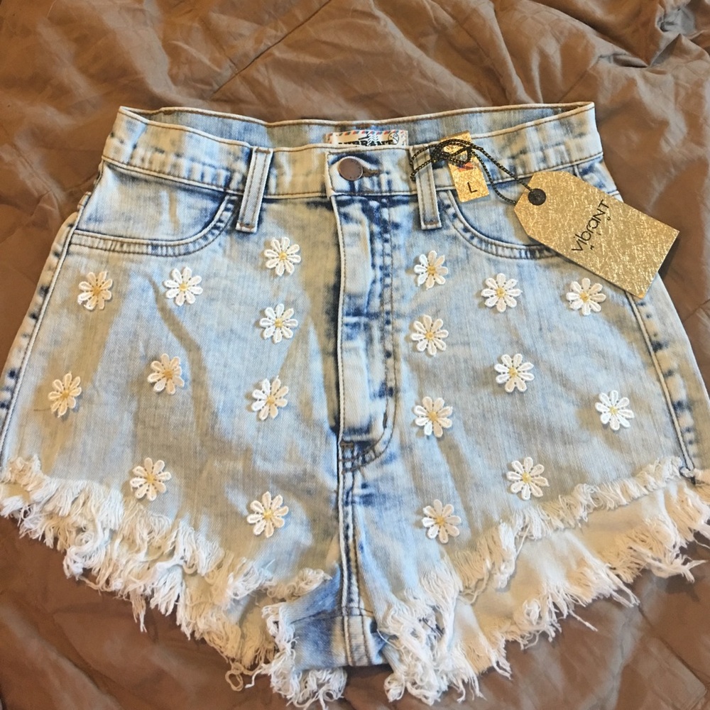 High Waisted Denim shorts . Sz. L