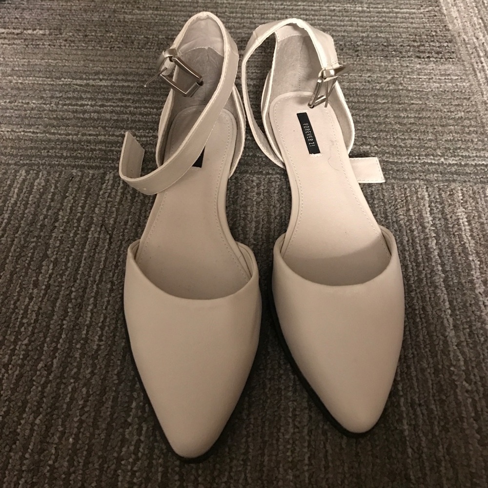 Women flats