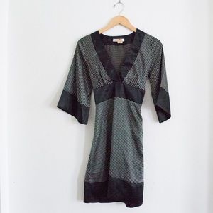 Kimono style deep V neck polkadot tie back dress