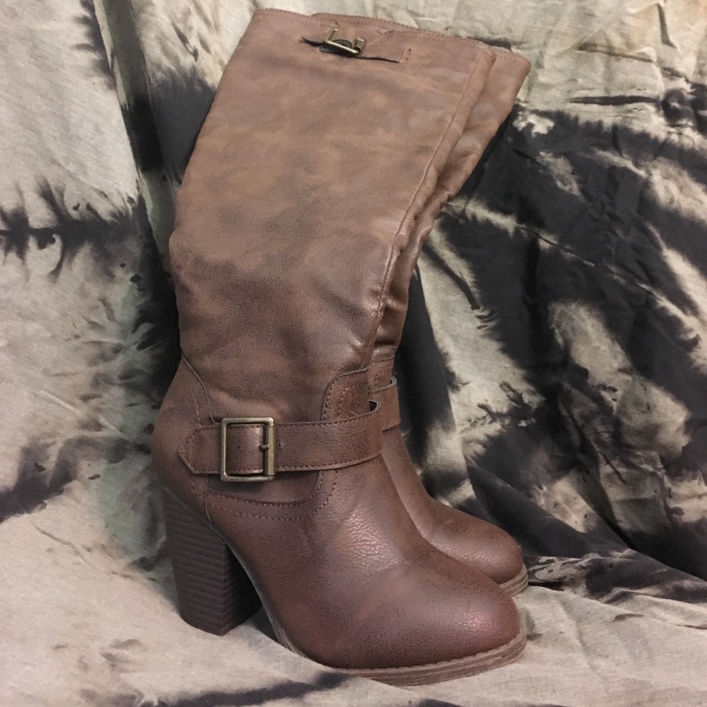 Chunky Brown High Knee Boots