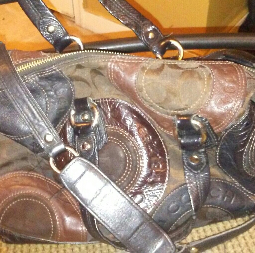 Authentic coach purse