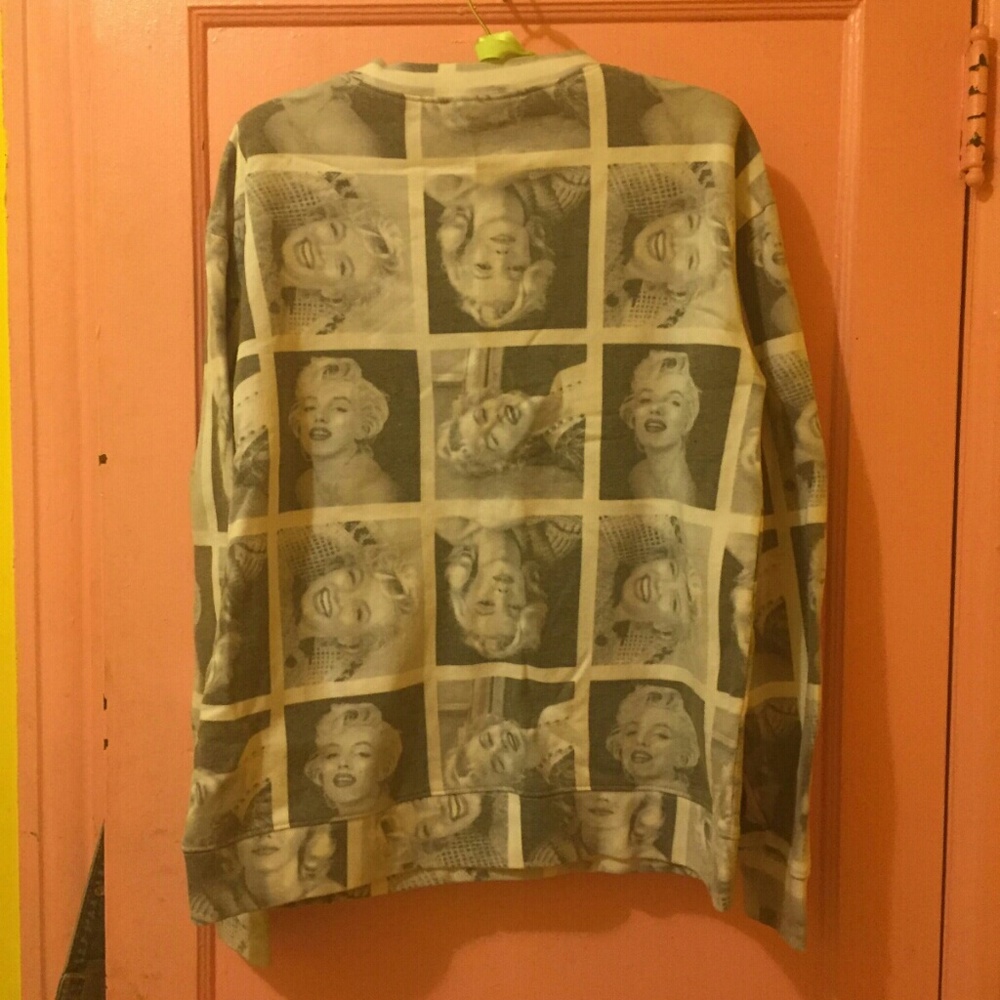 Sweatshirt - Picture 2 of 2