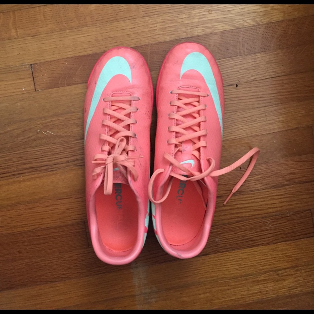 Nike indoor soccer cleats