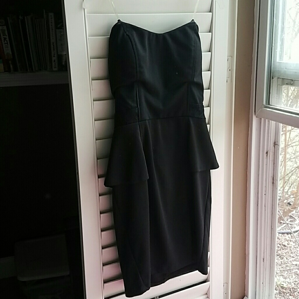 Black strapless dress