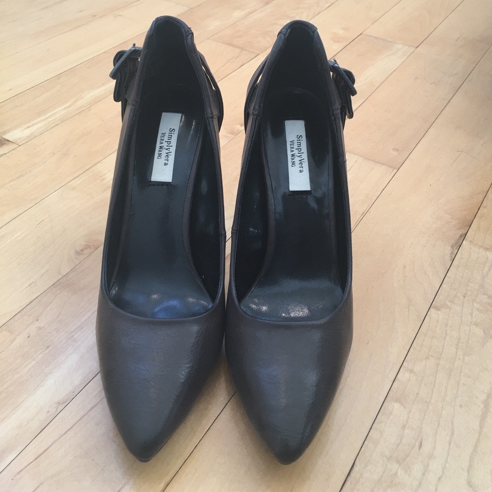 Simply Vera 4" heels - like new