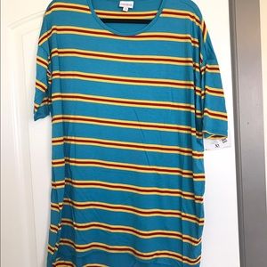 Lularoe Irma top