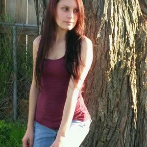 Meet your Posher, Cassandra