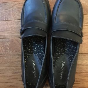 Black chunky dress shoes size 6.5