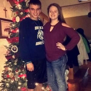 Meet your Posher, Cierra