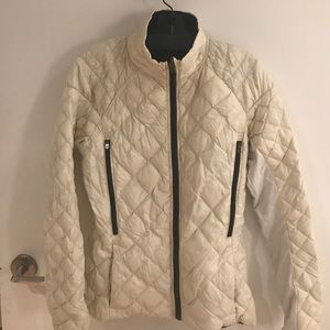 Reversible Lululemon (light weight) Puffer