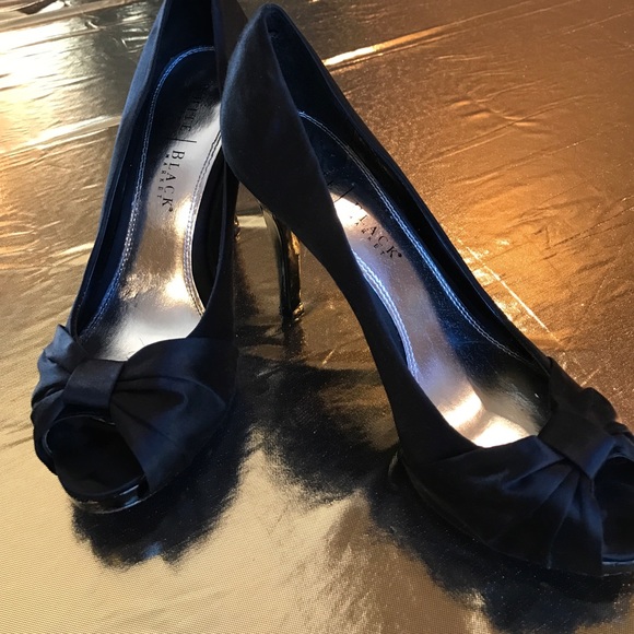 White House Black Market Shoes - 💞White House Black Market Heels💞