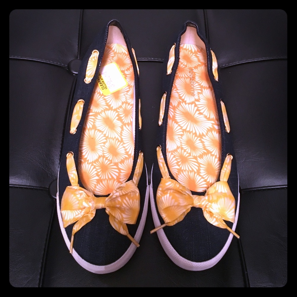 Final Mark Down! NWT, Liz Claiborne denim shoes