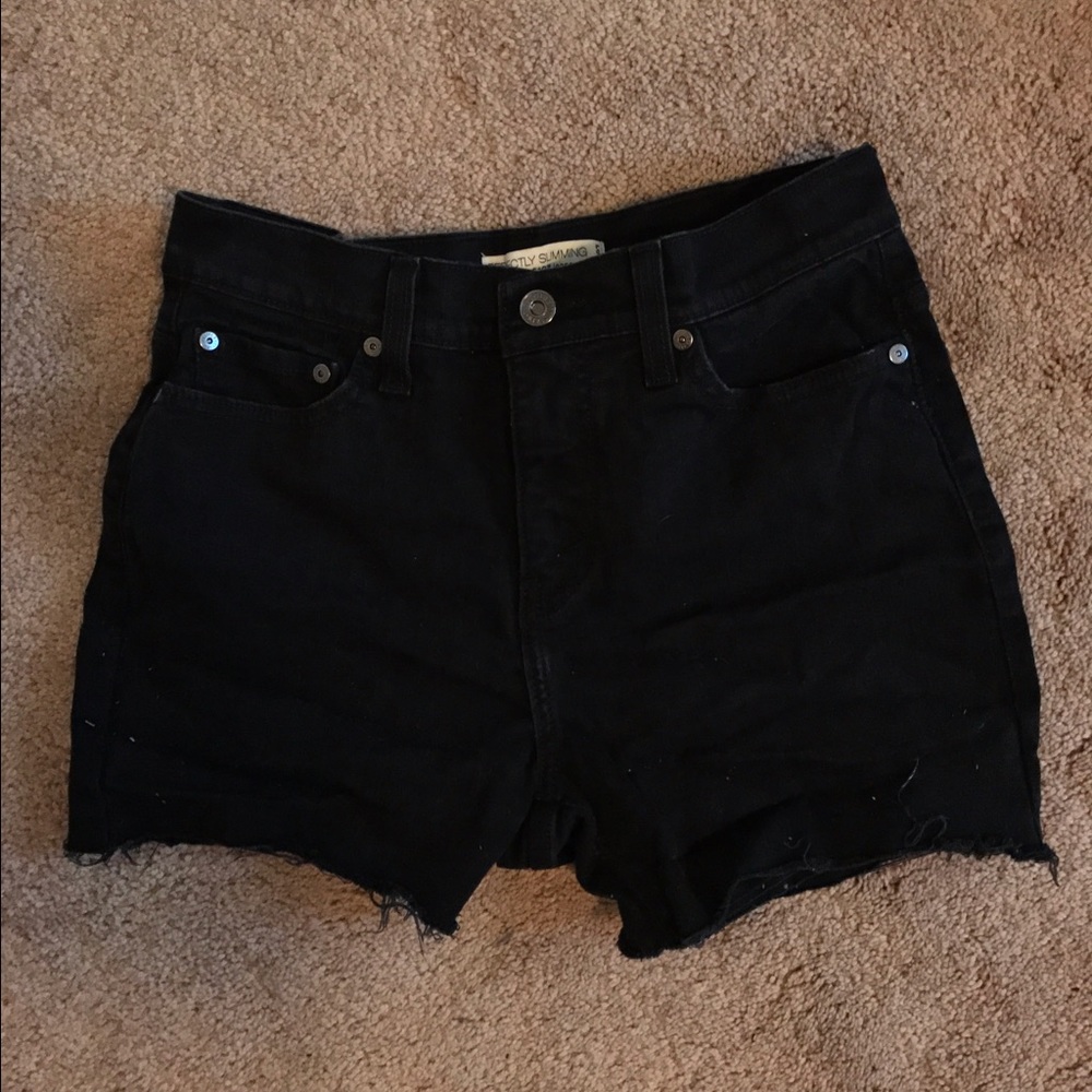 Vintage Levi High Waist Denim Shorts