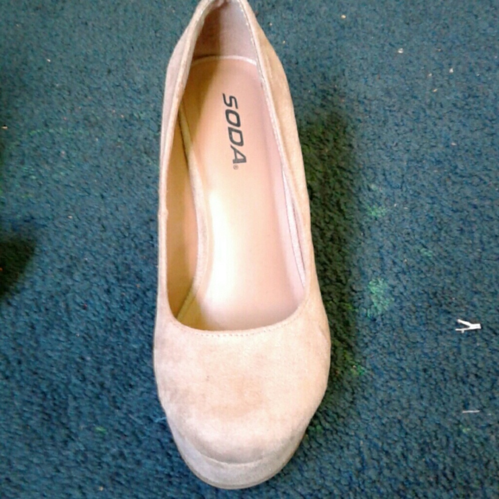 Soda pump wedges