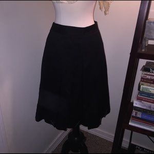 Ann Taylor pleated skirt sz 6 black NWT beautiful