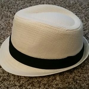 Women's fedora