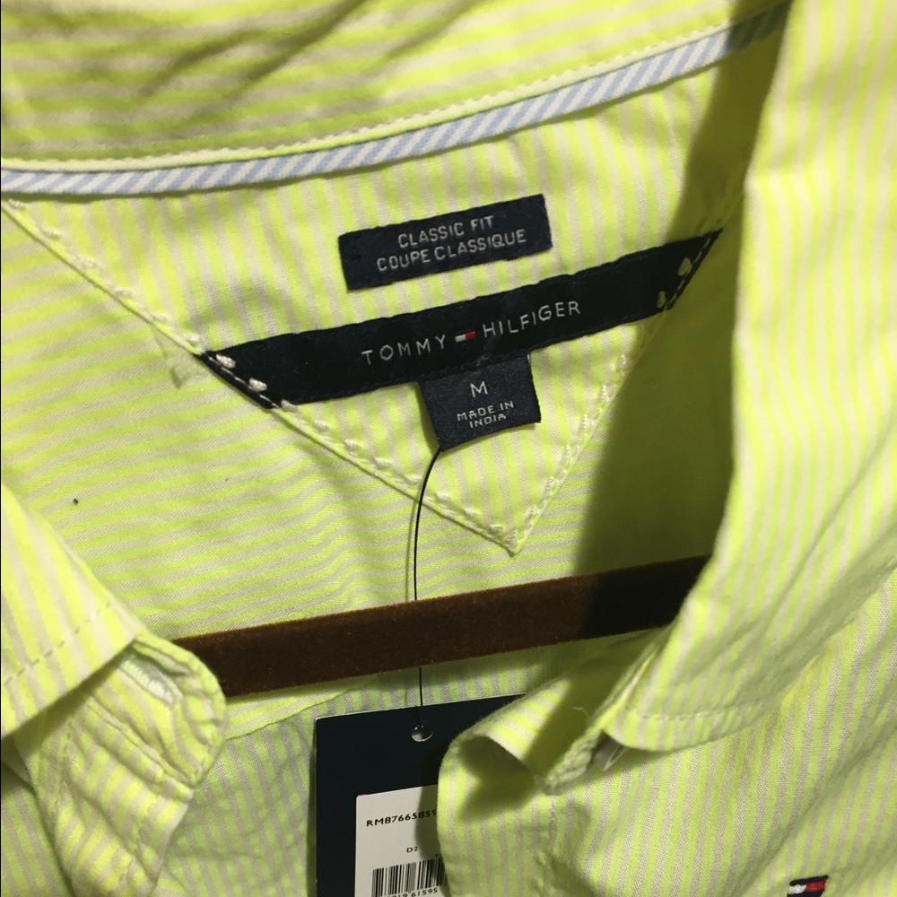 Tommy Hilfiger dress shirt with buttons