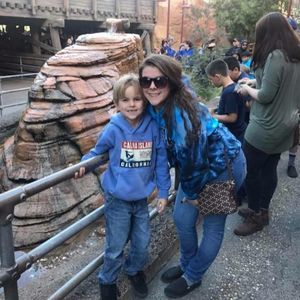 Meet your Posher, Taralynn