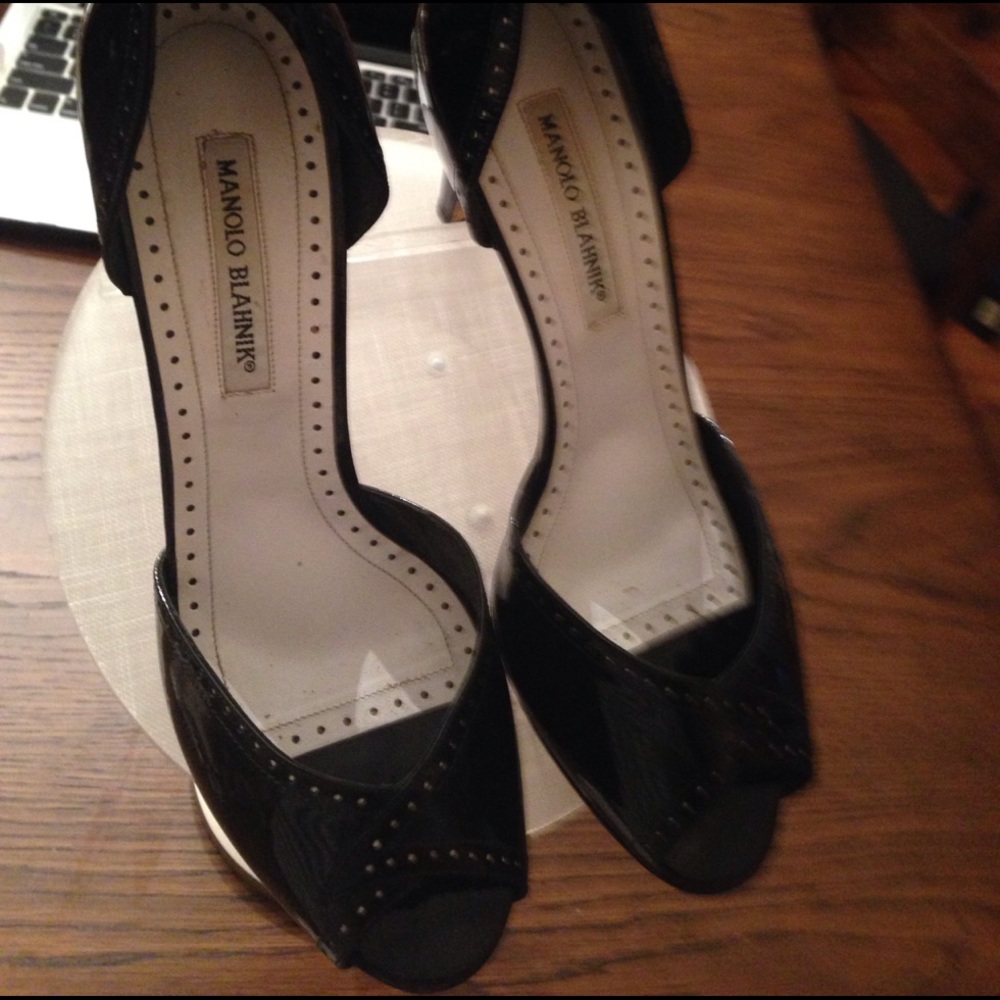 Manolo Blahnik d'Orsay Pumps
