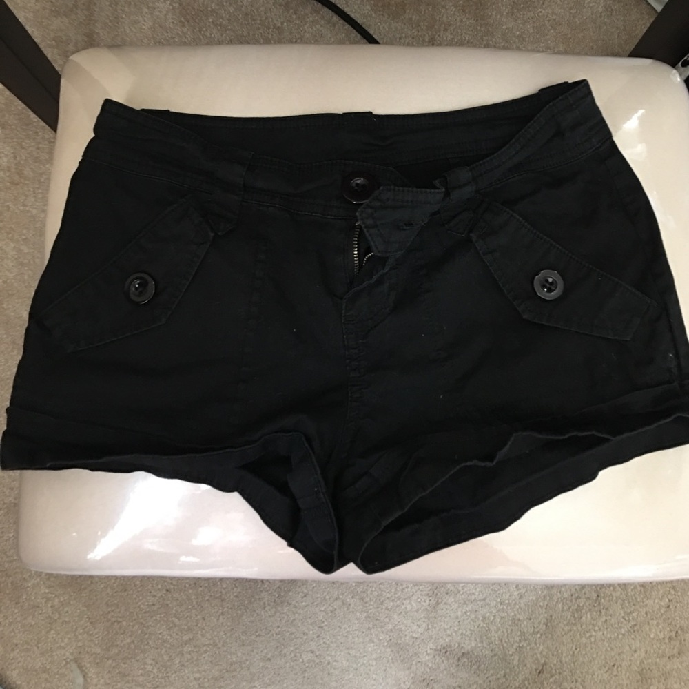 2b bebe linen Black short shorts - sz 0