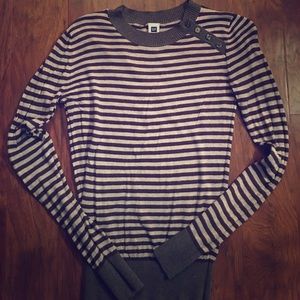 GAP plum and gray lightweight sweater!!!