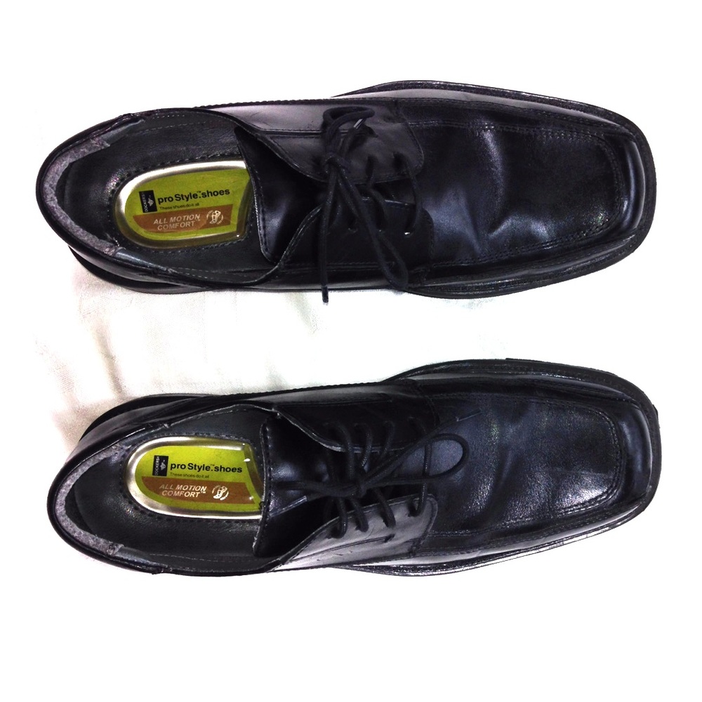 Men's leather dress shoes size 8.5