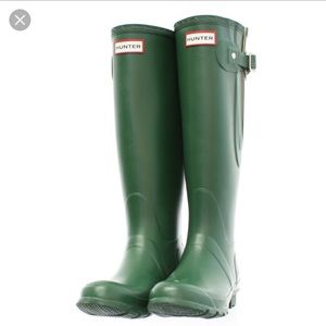 Hunter Classic Tall Rainboot in green