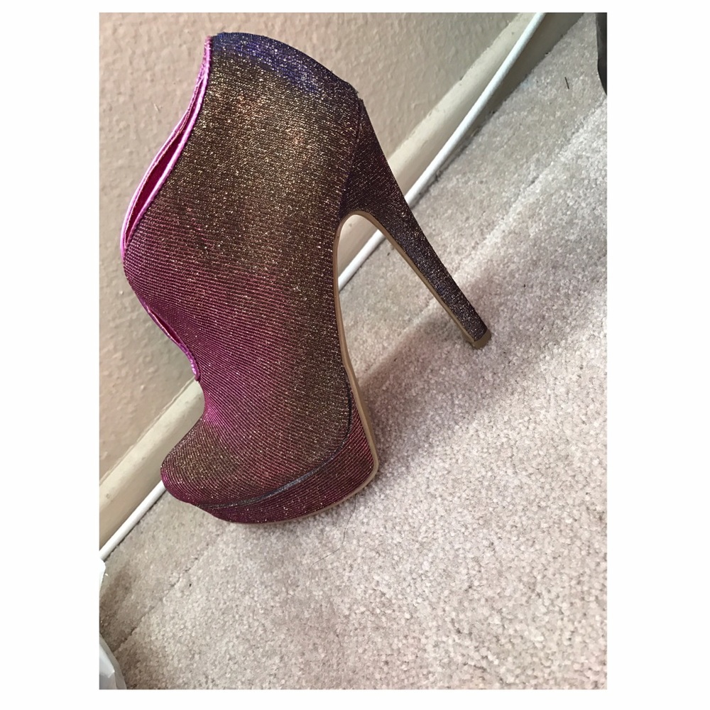 Chinese Launday heels