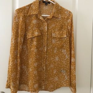 Papaya Top. Yellow with small hearts