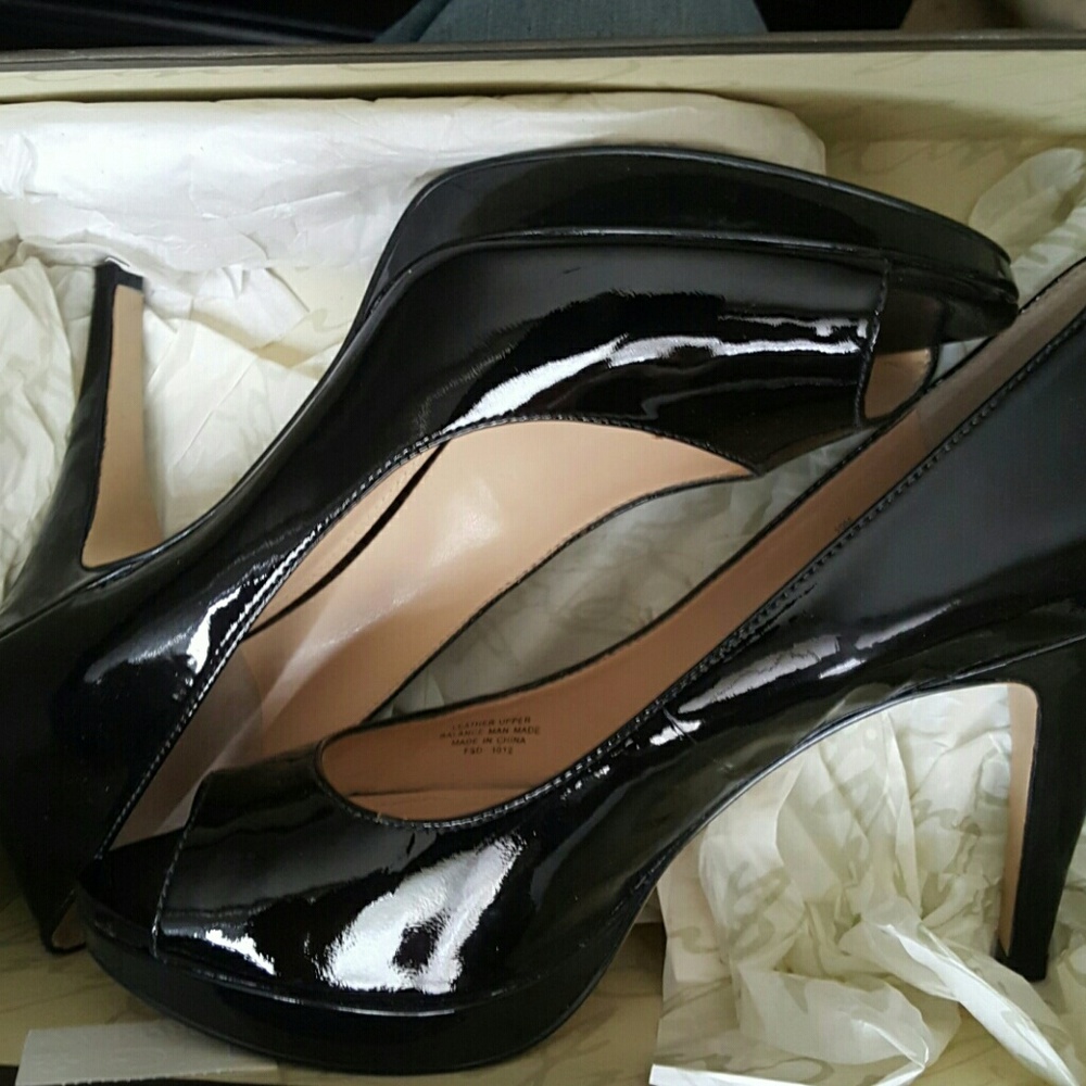 Enzo Angiolini black patent leather pumps