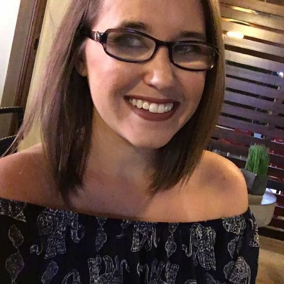 Meet your Posher, Samantha - Picture 1 of 1