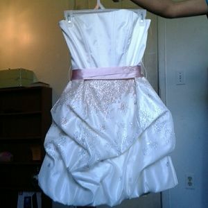 Cute whit and pink prom dress