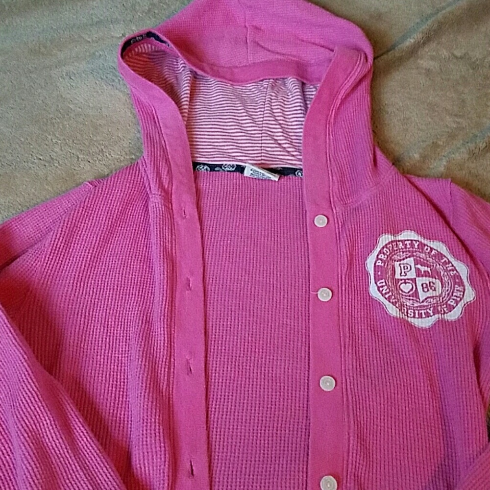 Quarter sleeve Victoria Secret PINK!!!