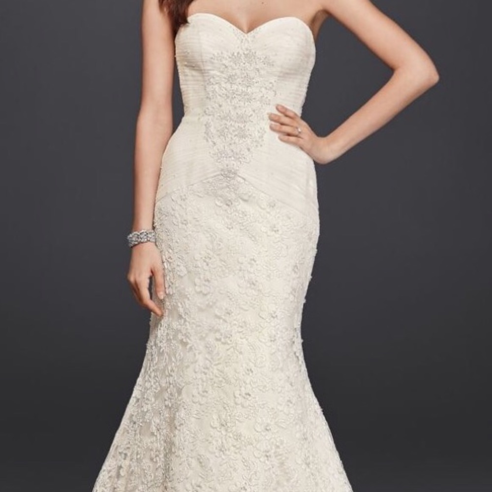 NEW/UNALTERED Oleg Cassini trumpet wedding dress