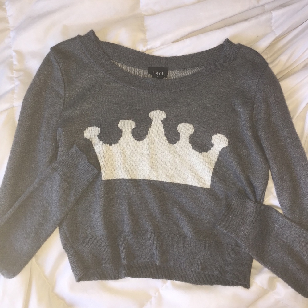 cute crown crop top